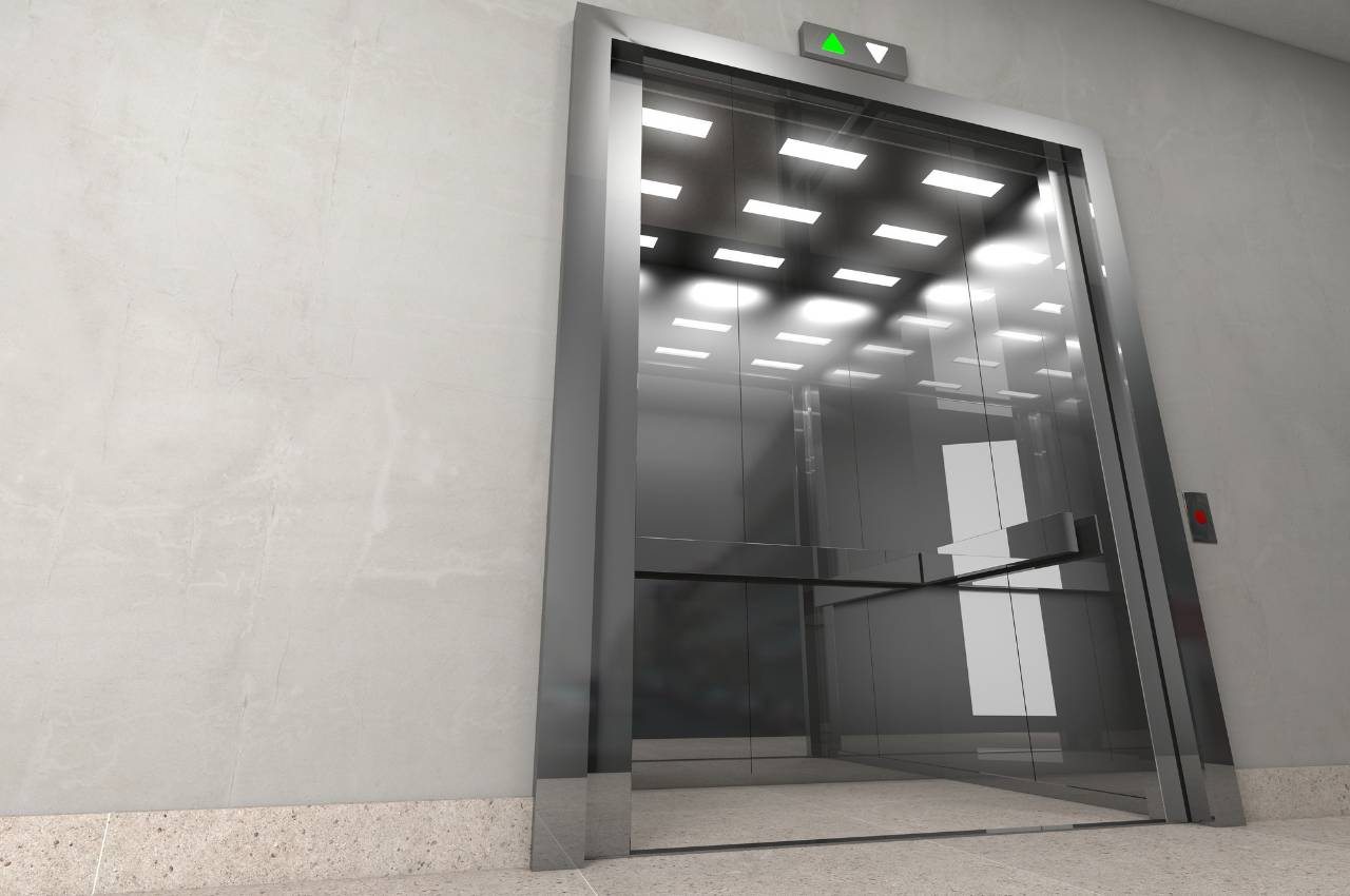 lift with open doors