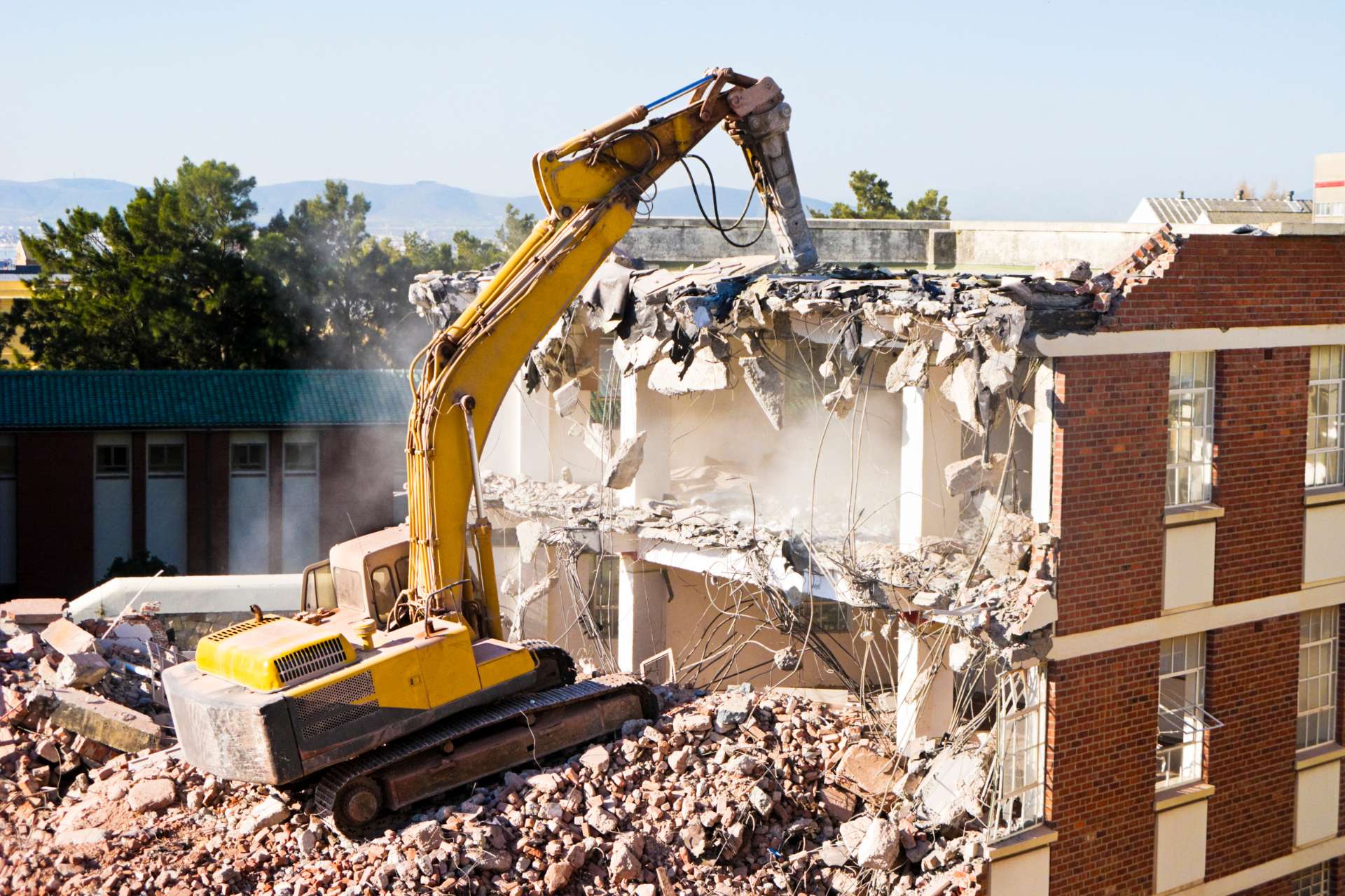 Contractor Prosecuted for Ignoring an HSE Prohibition Notice
